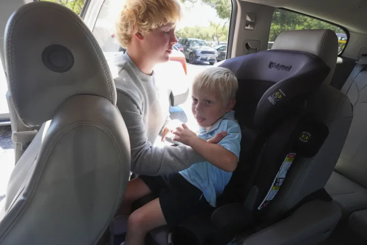 AAA: Many Michigan children move to seat belts too soon